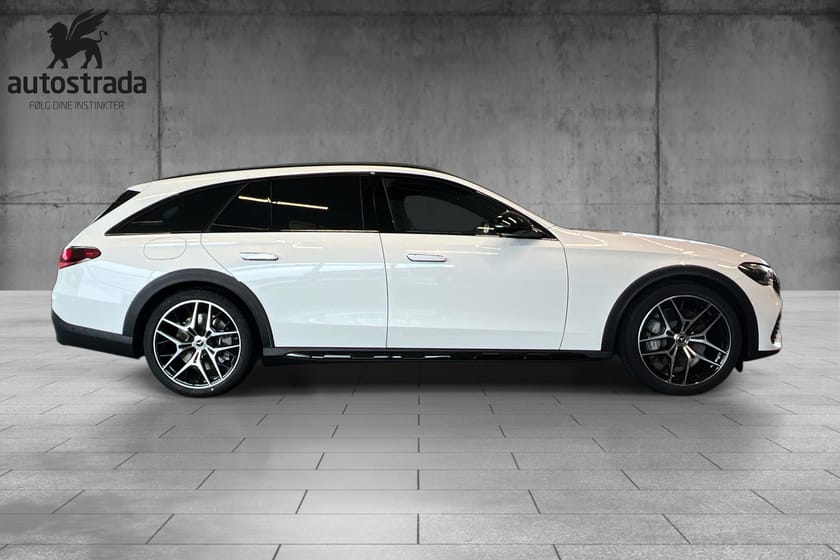 Bilde 4 av Mercedes-Benz E 300 d e 4MATIC All-Terrain Massasjeseter,Burmester,Head-Up,Panorama +++++++