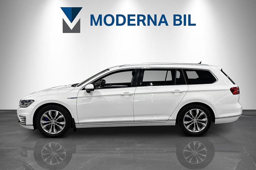 Bild 3 av Volkswagen Passat Variant GTE 1.4 TSI 218hk Dragkrok CarPlay Adaptiv Nyserv+Nybes