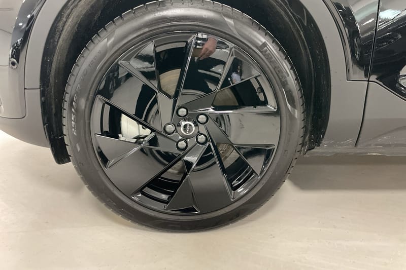 Volvo EC40 Twin Motor Performance