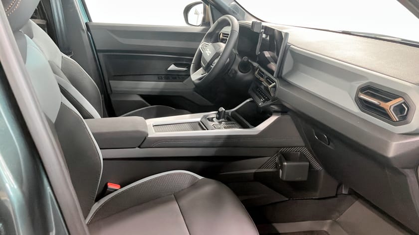 Bild 3 av Dacia Bigster Hybrid 155 EXTREME DEMO