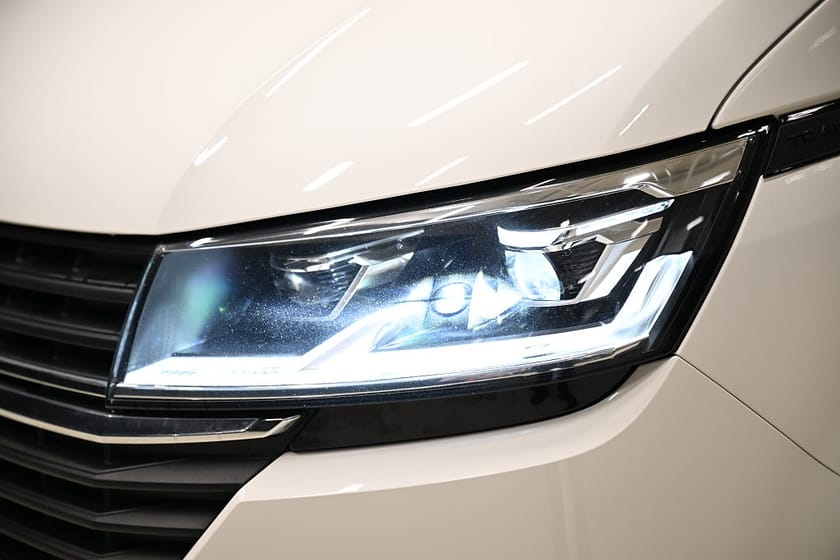 Bild 4 av Volkswagen Transporter DSG 150HK Inredning|Nedlackad|LED|Drag|Värmare|Leasbar