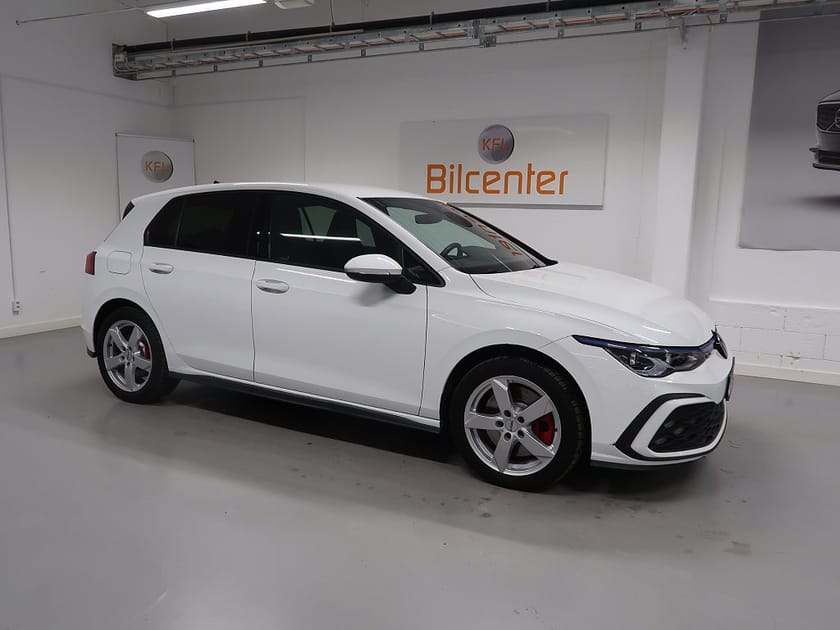 Bild 4 av Volkswagen Golf GTE 1.4 TSI V-Däck ingår Navi-CarPlay-Rattvärme-Cockpit