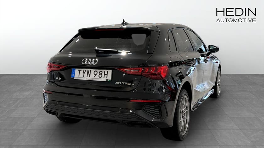 Bild 2 av Audi A3 Sportback 45 TFSI e S Tronic, 245hk, S-Line