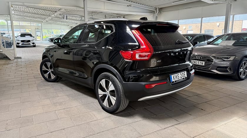 Bild 4 av Volvo XC40 T5 Twin Engine DCT Momentum Adv. Navi|Drag|VOC