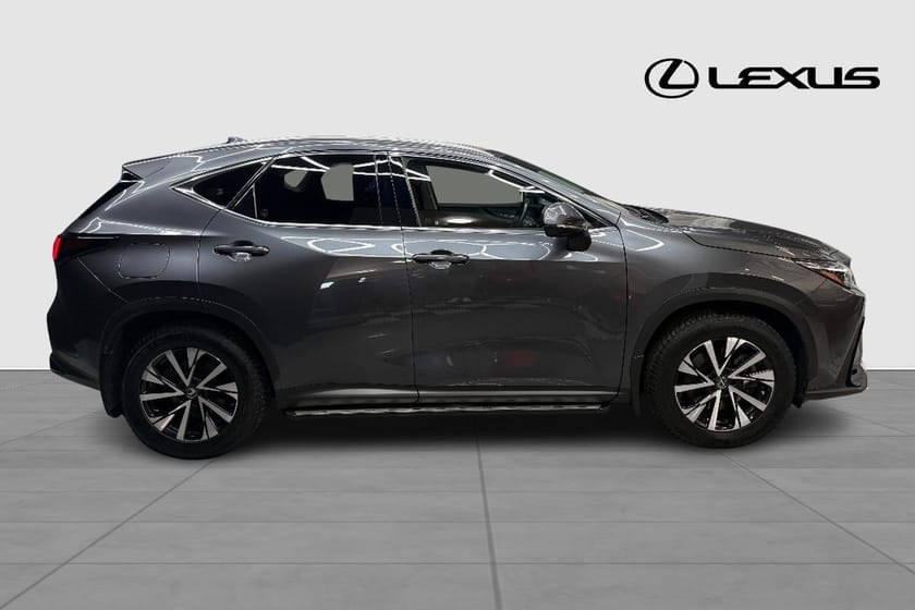 Bild 5 av Lexus NX 450h+ EXECUTIVE TEKNIKPAKET DRAG V-HJUL