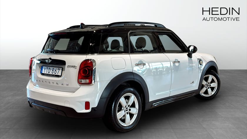 Bild 2 av MINI Countryman Cooper SE ALL4 Panorama / Navi / Harman Kardon / Apple CarPlay