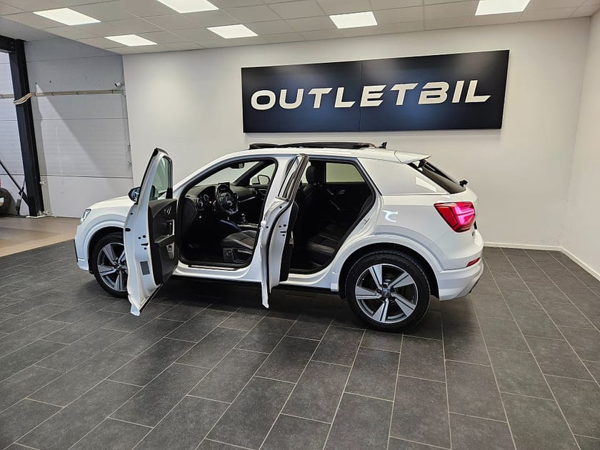 Bild 3 av Audi Q2 35 TFSI S Line 150hk S Tronic Proline Panorama PDC LED