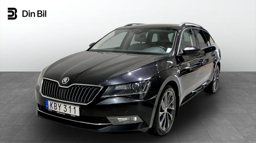 Bild 1 av Škoda Superb Kombi L&K TDI 190 DSG 4x4 Drag B-Kamera Elstol