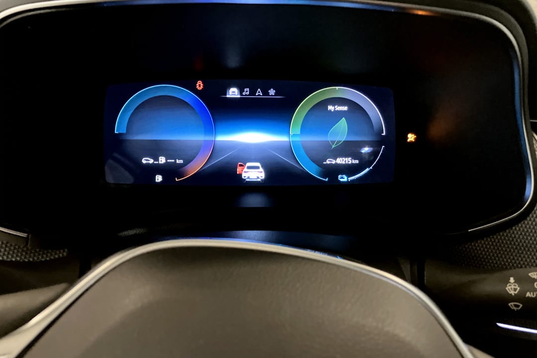 Renault Arkana E-TECH 145