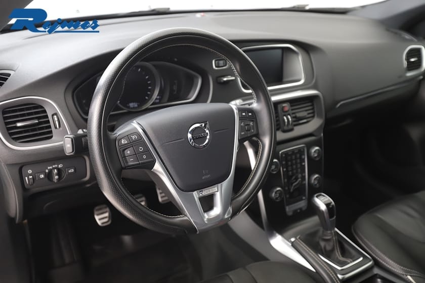 Bild 2 av Volvo V40 T3 R-Design Edt