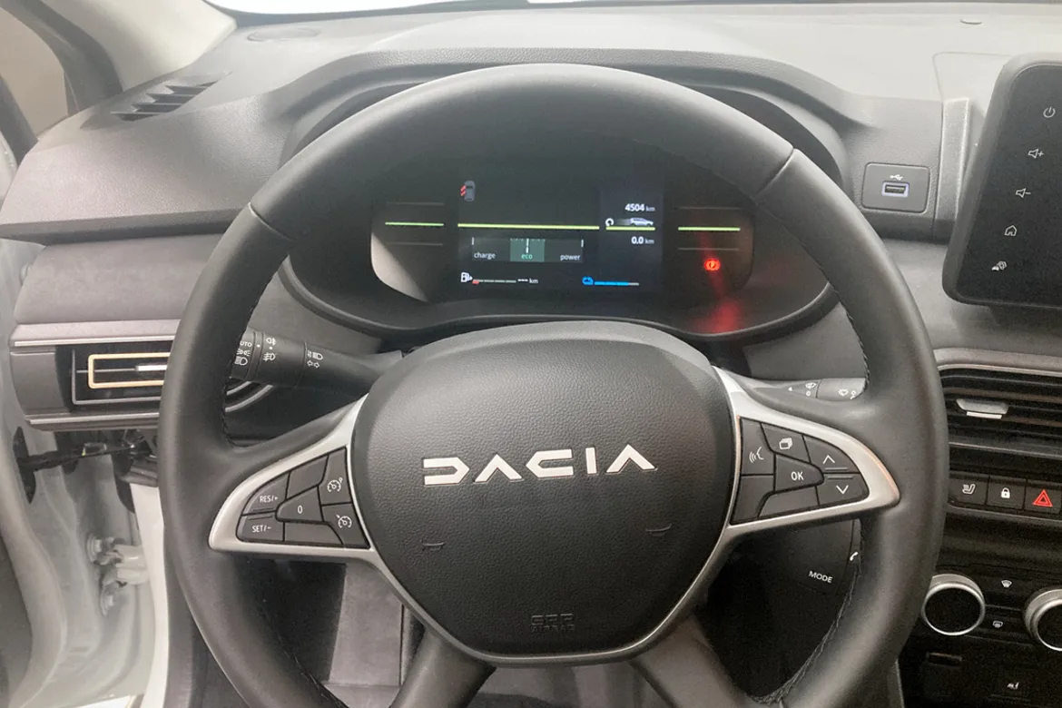 Dacia Jogger 7-sätes HYBRID 140