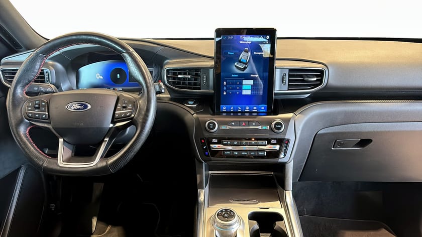 Bild 4 av Ford Explorer Plug-In Hybrid V6-PHEV, 457hk, Pano 7-sits B&O