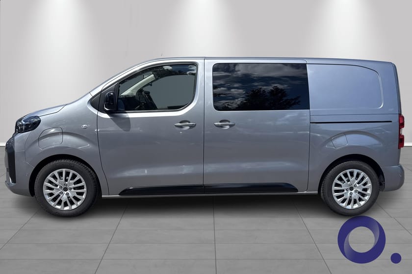 Bilde 2 av Peugeot e-Expert e-Expert| Demobil | 3-seter | Hurtiglading