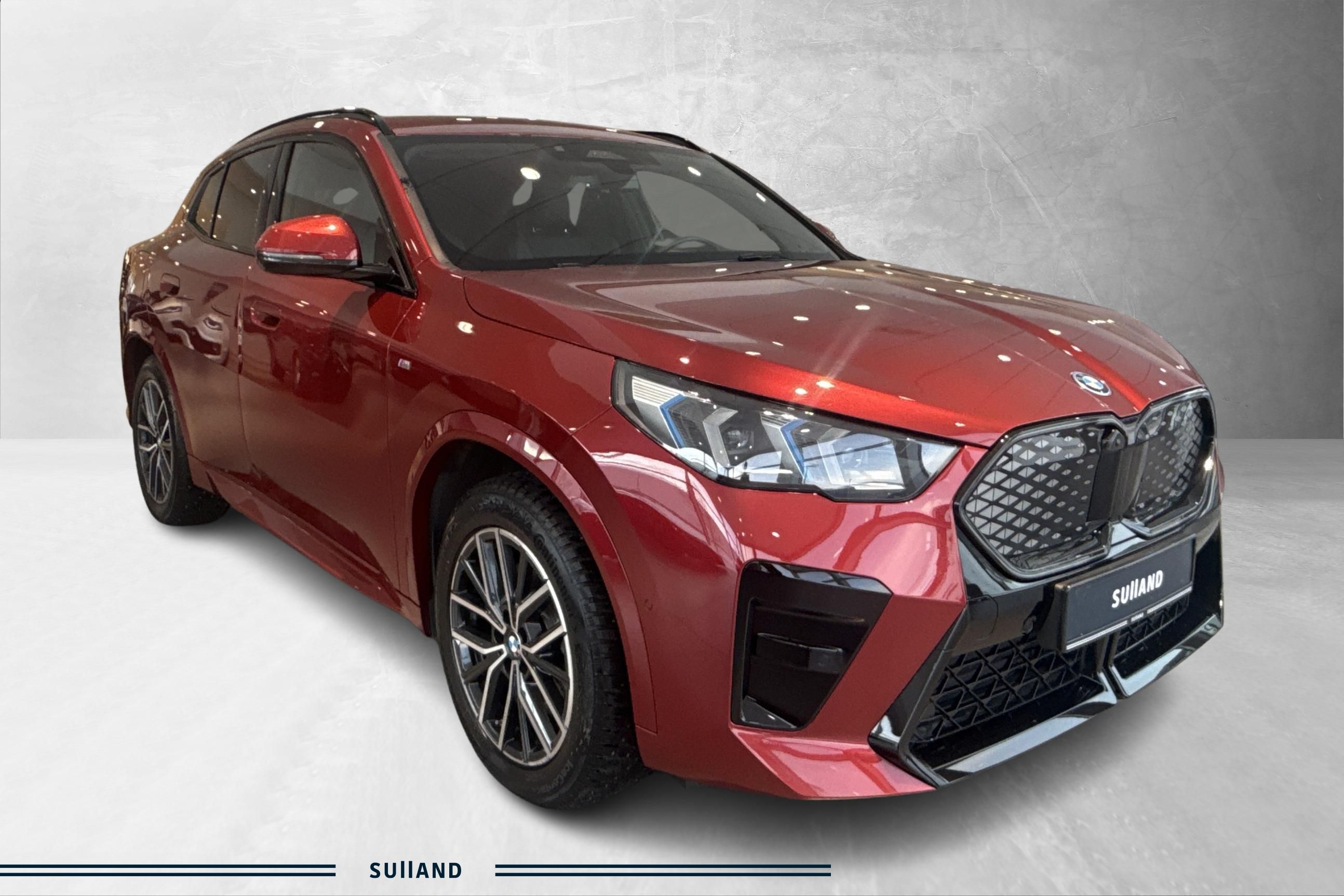 Thumnail bilde 1 av BMW iX2 xDrive30