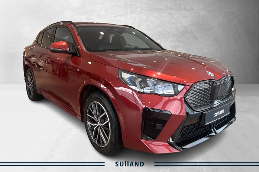 Bilde 2 av BMW iX2 xDrive30 Fully Charged/M-Sport/ACC/Skinn/Harman/Head-up/LED
