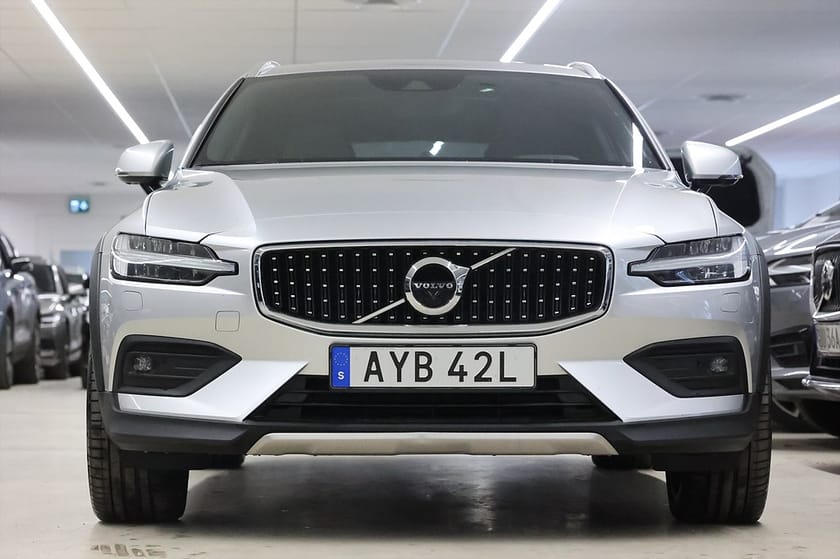 Bild 5 av Volvo V60 Cross Country B4 AWD 197hk B&W HUD 360 Pano Loungepaket