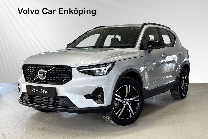 Bild 1 av Volvo XC40 B3 FWD Bensin Plus Dark (SELEKT)