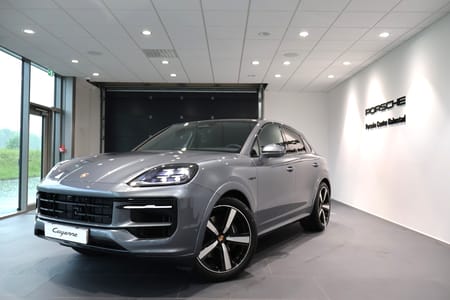 Porsche Cayenne E-Hybrid Coupé Black Edition / Leasbar