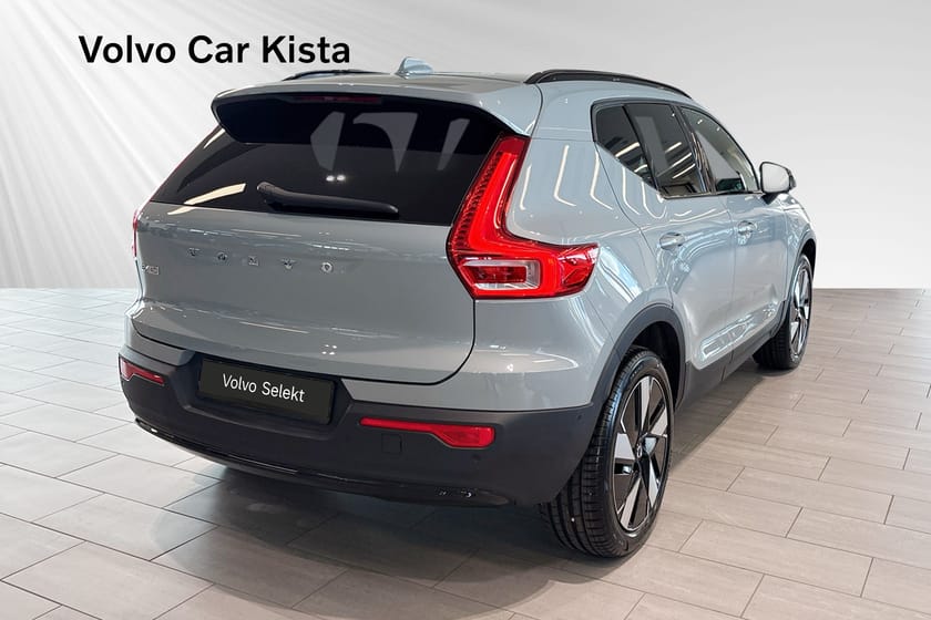 Bild 5 av Volvo EX40 Single Motor Extended Range R Plus Edt 360Kamera