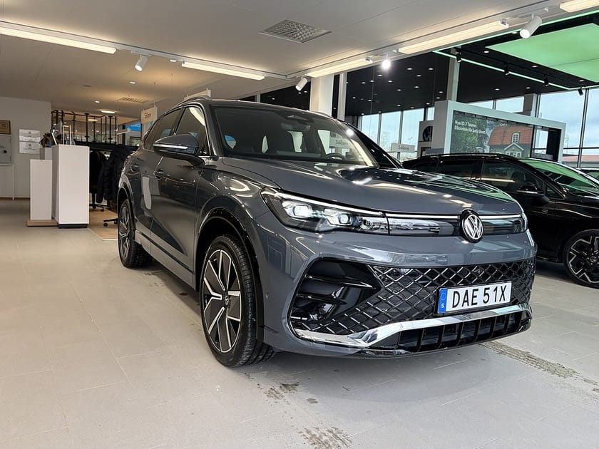 Bild 3 av Volkswagen Tiguan eHybrid R-Line-Edition SNABB LEV 3995kr/mån *KAMPANJ*