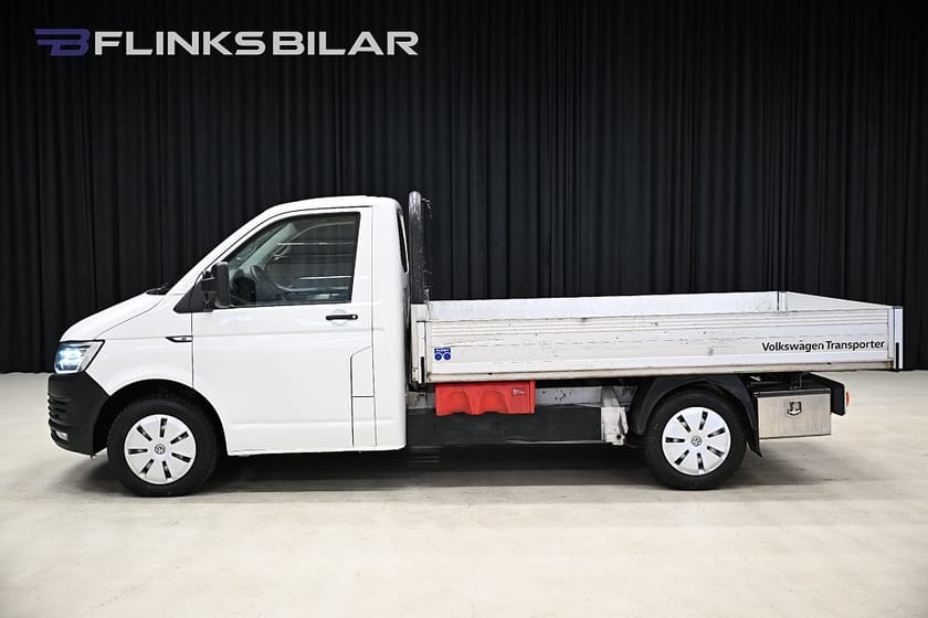 Bild 2 av Volkswagen Transporter Chassi Cab 4Motion DSG 150HK Flak|LED|Drag|Värmare|Leasebar