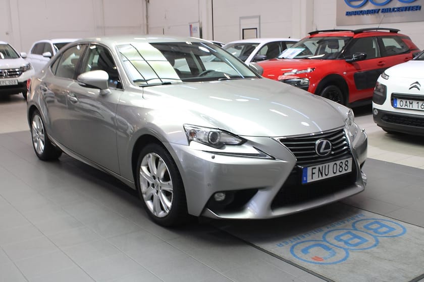 Bild 3 av Lexus IS 300h CVT Executive / Sv-Såld / 1 Ägare