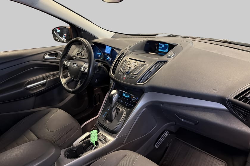 Bild 4 av Ford Kuga 2.0 TDCi 150hk AWD 2 Brukare Drag M-Värmare