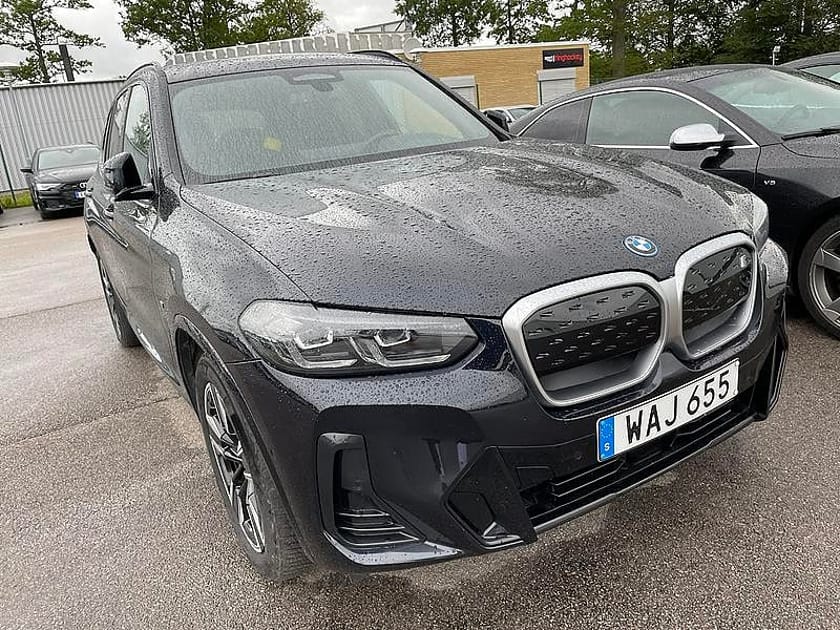 Bild 1 av BMW iX3 M-Sport 286HK Läder
