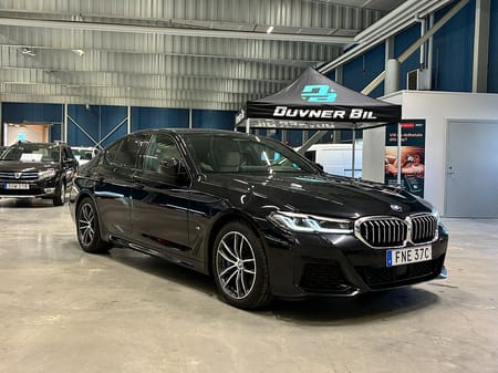 BMW 545e xDrive Sedan 545 Steptronic M Sport | Head-up | Dragkrok