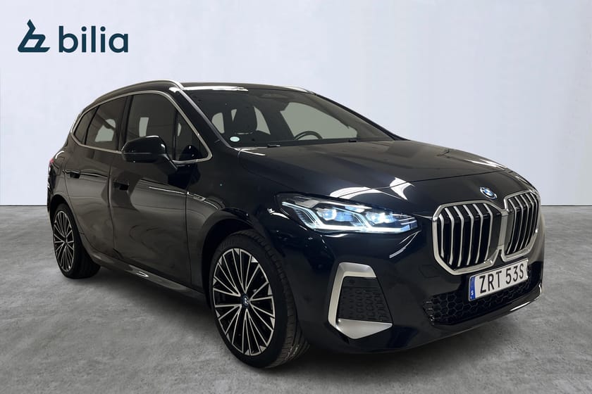 Bild 3 av BMW 230e xDrive Active Tourer Pano/HarmanKardon/El-stolar/360-kamera