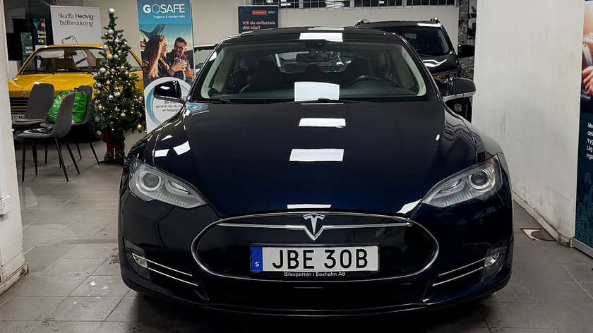 Bild 2 av Tesla Model S 85 85|Gratis laddning|21-tums Fälgar|tackluka|Luftfjädring