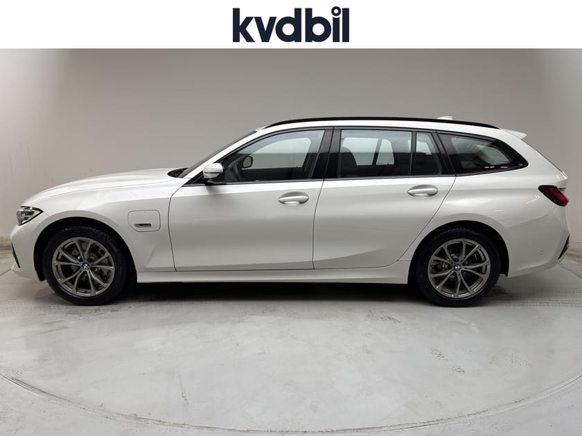 Bild 2 av BMW 330e xDrive Touring 330 Touring, G21 (292hk) Sport Line