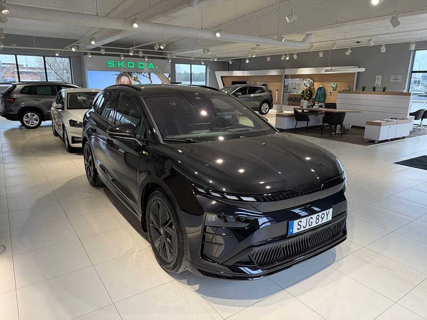 Bild 2 av Škoda Enyaq RS Skoda - eldriven prestanda med omgående leverans