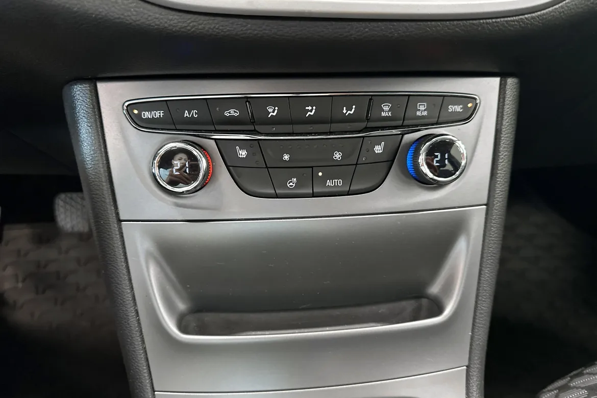 picture of a car
