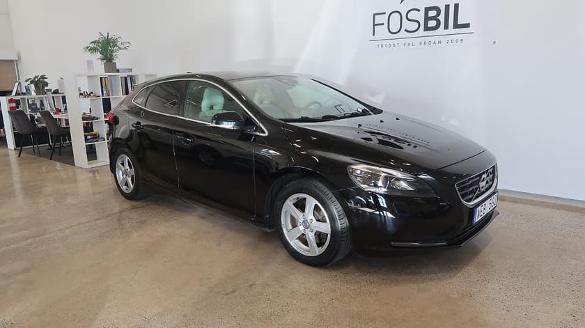 Bild 1 av Volvo V40 *Kampanj 2000kr CirkelK* T4 Kamera-SoV Kamremsbytt