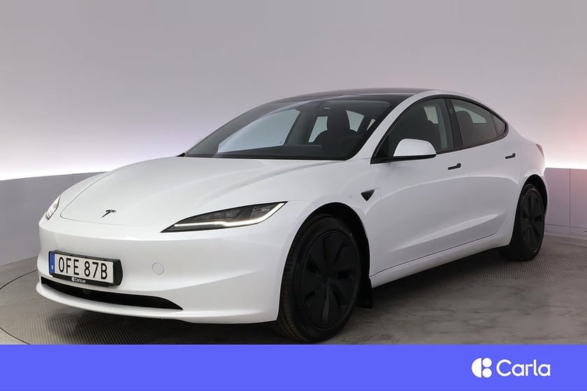 Bild 1 av Tesla Model 3 Standard Range RWD Highland AP Pano V-Hjul