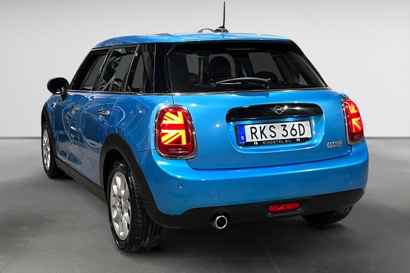 Bild 5 av MINI Cooper 1.5 136 HK PEPPER II LCI PDC NYSERV 0.45L/MIL 10500MIL