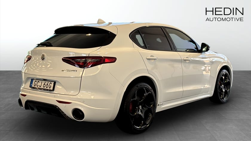 Bild 2 av Alfa Romeo Stelvio VELOCE 2.0 280HK AT8 AWD