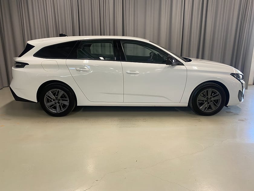 Bild 3 av Peugeot 308 SW Active 130hk Manuell. CarPlay.