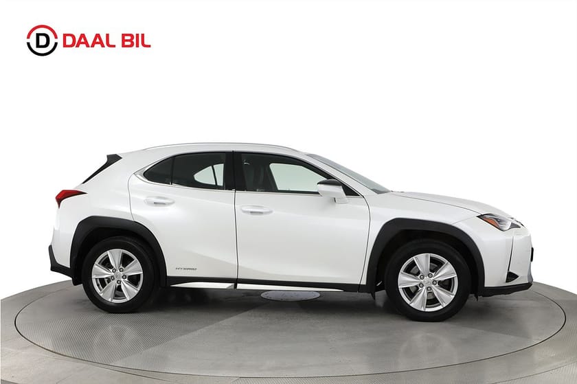 Bild 5 av Lexus UX 250h E-Four 184HK KOMFORT B-KAMERA FARTHÅLLARE BT