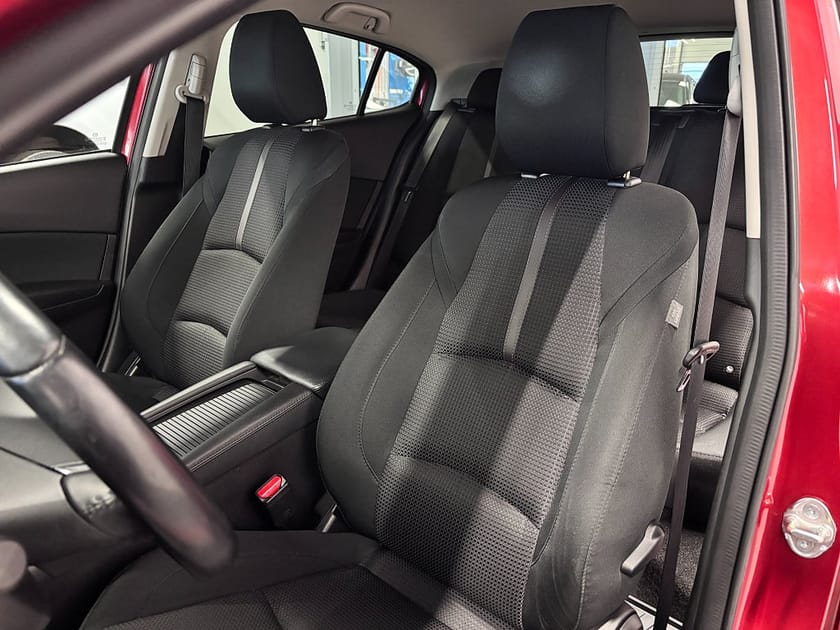 Bild 5 av Mazda 3 Sport 2.0 SKYACTIV-G 120Hk Vision Aut Nav Låga mil