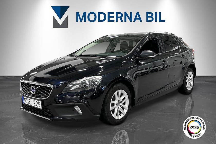 Bild 1 av Volvo V40 Cross Country D4 177hk Summum Aut Panorama Skinn Navi PDC Nyservad