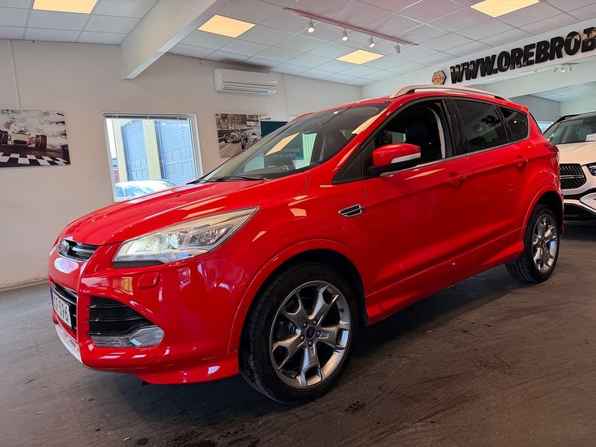 Bild 2 av Ford Kuga 2.0 TDCi AWD Powershift Titanium X Drag 150hk