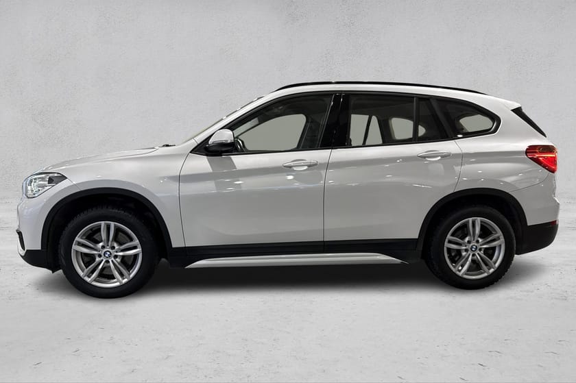 Bilde 2 av BMW X1 xDrive20d 20dA Sport Line Ad.Cruise LED R.kam Krok Navi