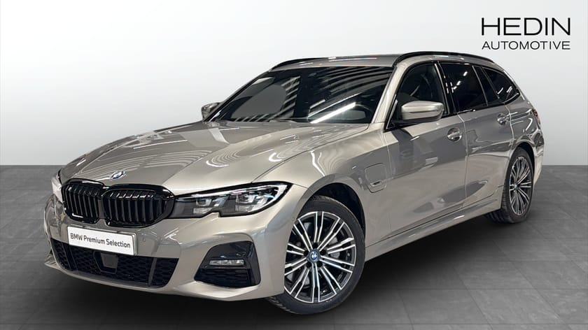 Bild 1 av BMW 330e xDrive Touring M Sport Drag