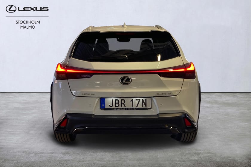 Bild 4 av Lexus UX 300h P-värm Navi Keyless Backkamera
