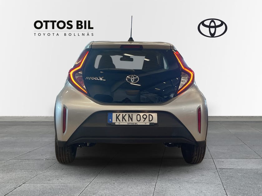 Bild 5 av Toyota Aygo X 1.0 VVT-i CVT, 72hk - Play / V-hjul, MoK