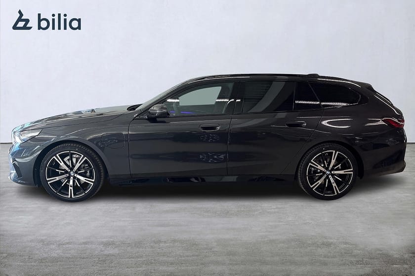 Bild 3 av BMW 530e xDrive Touring M-Sport | DEMOBIL | Drag | H&K | 360