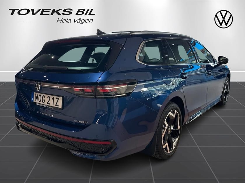 Bild 2 av Volkswagen Passat Variant eHybrid 1.5R-L PH130 TSID6F