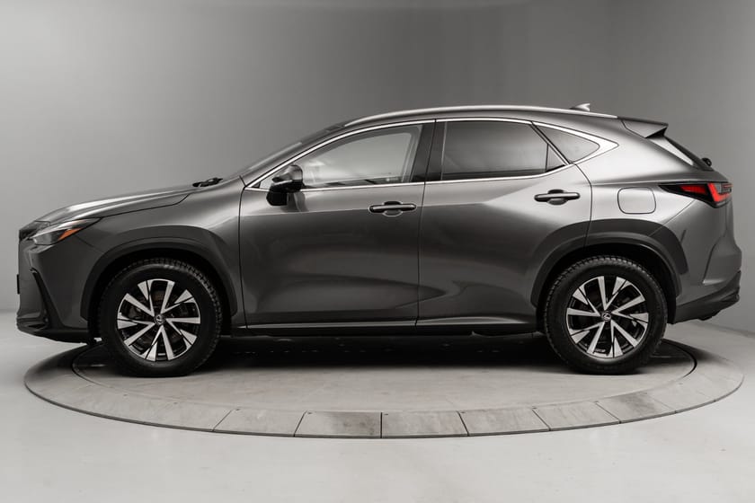Bilde 2 av Lexus NX 450h+ Executive Tech